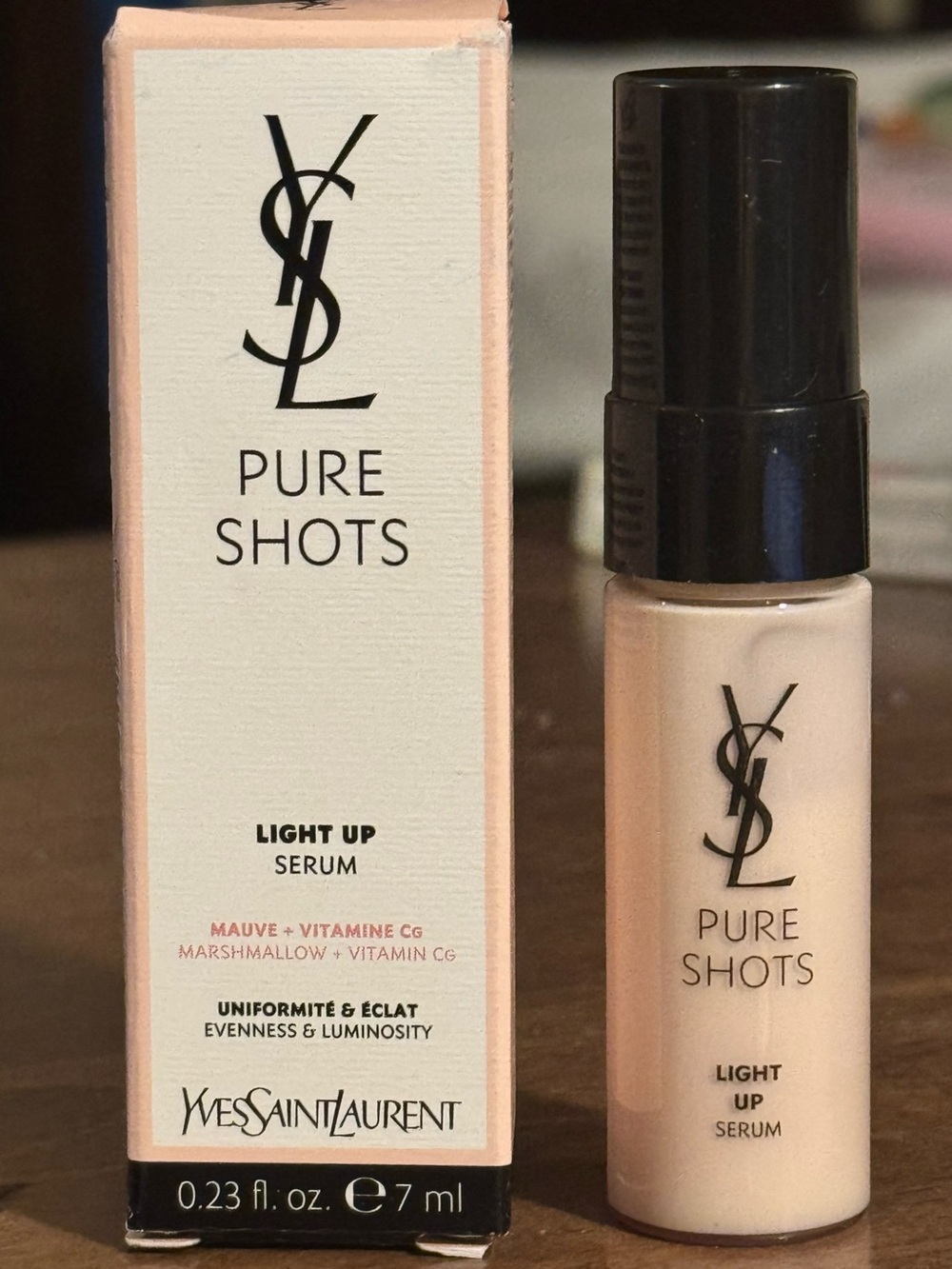 Yves Saint Laurent
Pure Shots Light Up Serum 7ml